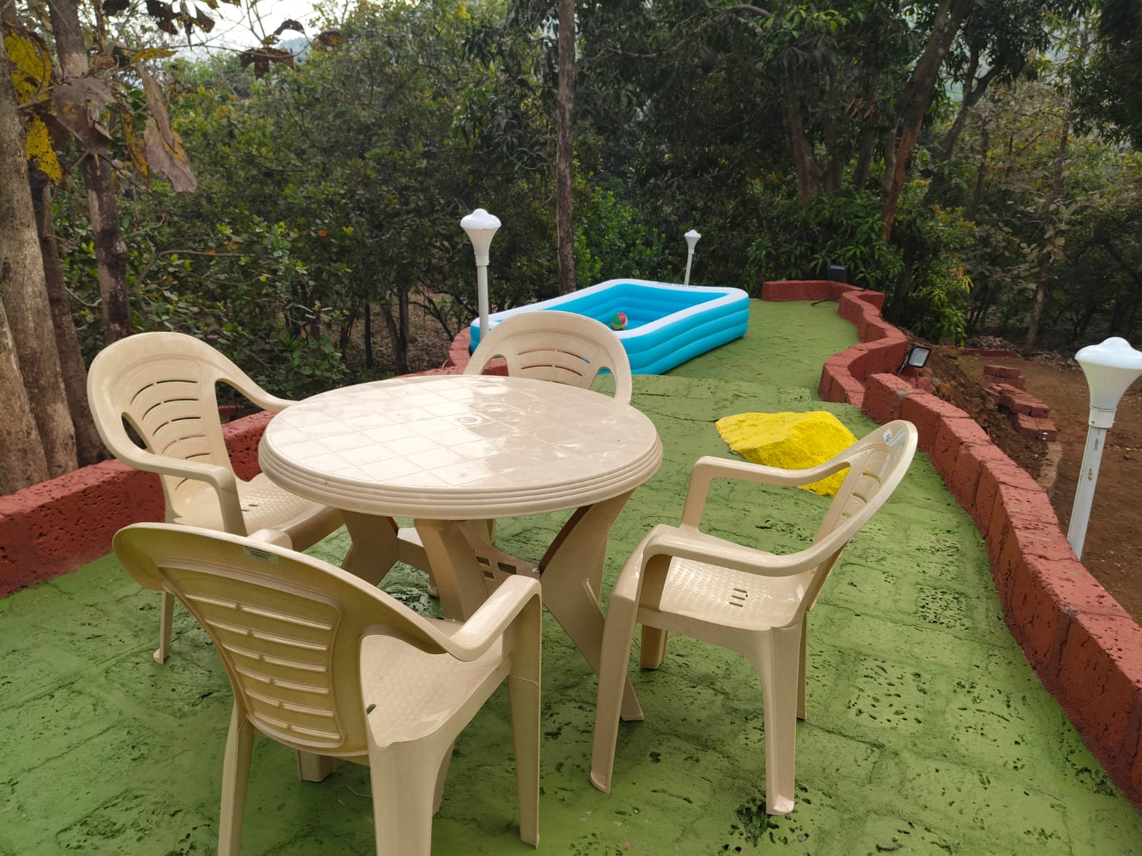 Outdoor Seating